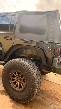 2009 Jeep Wrangler X 2dr 4x4 Manual — photo 4