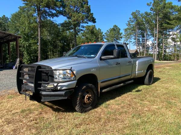 2007 Dodge RAM 3500 SLT 4x4 Regular Cab 140.5 in. WB DRW Automatic — photo 1