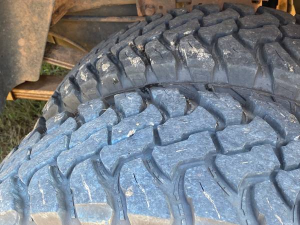 2007 Dodge RAM 3500 SLT 4x4 Regular Cab 140.5 in. WB DRW Automatic — photo 9