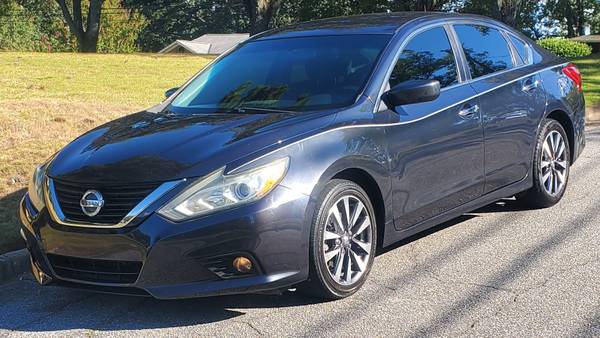 2017 Nissan Altima 2.5 SV — photo 2