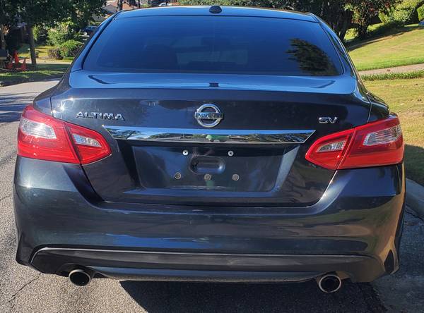 2017 Nissan Altima 2.5 SV — photo 4