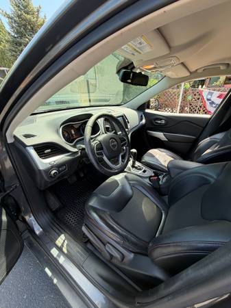 2017 Jeep Cherokee Trailhawk 4dr 4x4 Automatic — photo 7