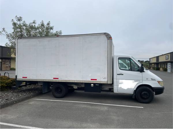 2004 Mercedes-Benz Sprinter T1n — photo 2