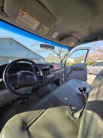 2007 Ford F550 Flatbed — photo 8