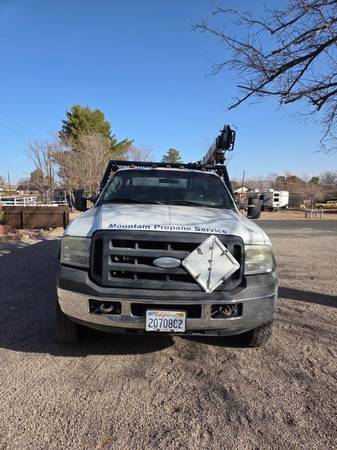 2007 Ford F550 Flatbed — photo 2