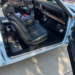 1970 Buick Riviera — photo 2