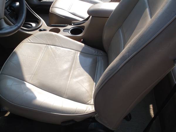 2001 Ford Mustang GT 2dr Coupe Manual — photo 11