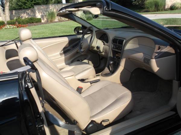 2001 Ford Mustang GT 2dr Coupe Manual — photo 6