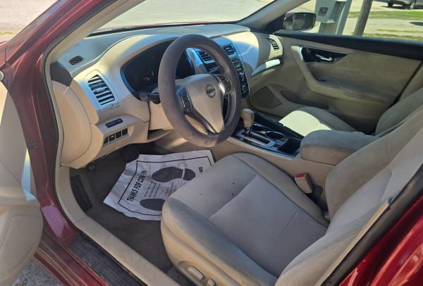 2015 Nissan Altima 2.5 SV 4dr Sedan CVT — photo 7