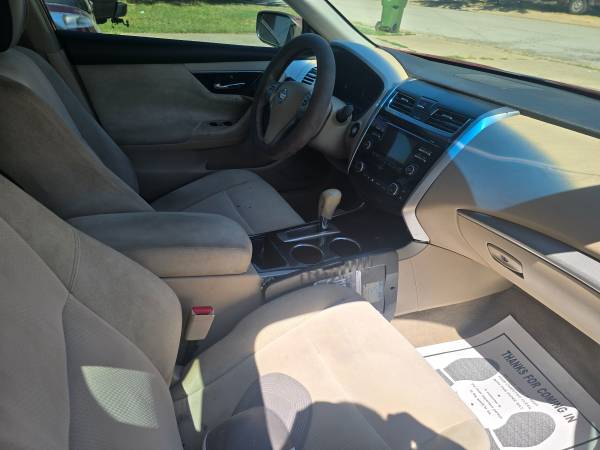 2015 Nissan Altima 2.5 SV 4dr Sedan CVT — photo 12