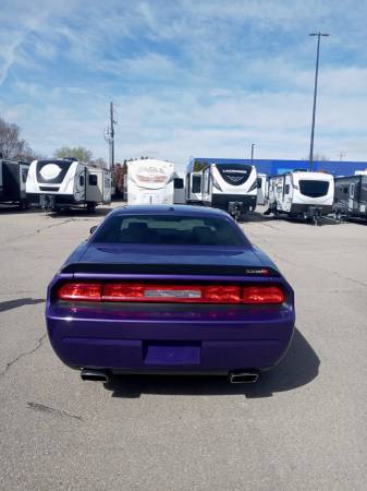 2010 Dodge Challenger SRT8 2dr Coupe Automatic — photo 4