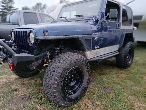 2000 Jeep Wrangler SE 2dr 4x4 Manual — photo 2