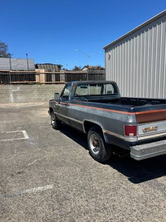 1987 GMC Sierra Classic — photo 2