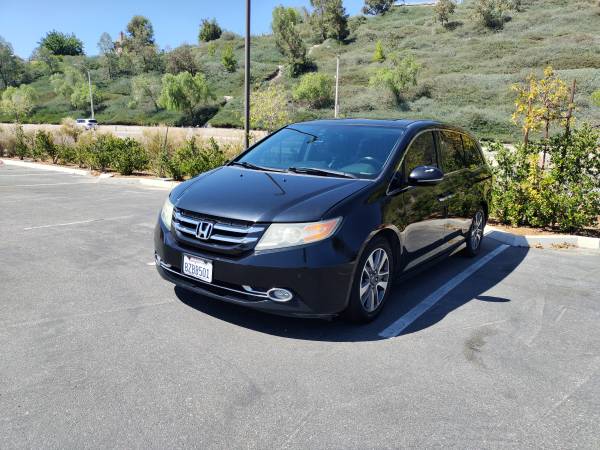2014 Honda Odyssey Touring — photo 6