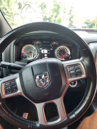 2022 RAM 1500 Classic SLT — photo 11