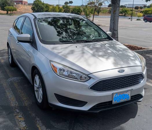 2018 Ford Focus SE 4dr Sedan Manual — photo 1