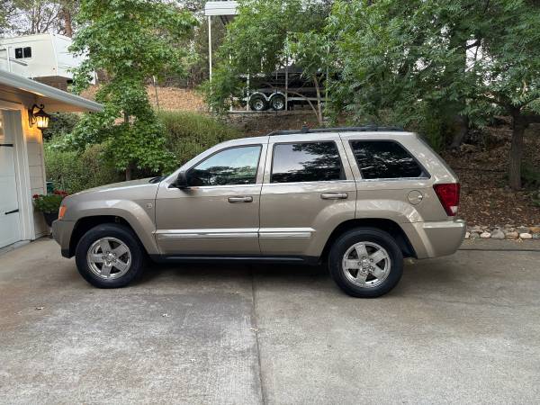 2006 Jeep Grand Cherokee Limited 4dr 4x2 Automatic — photo 1