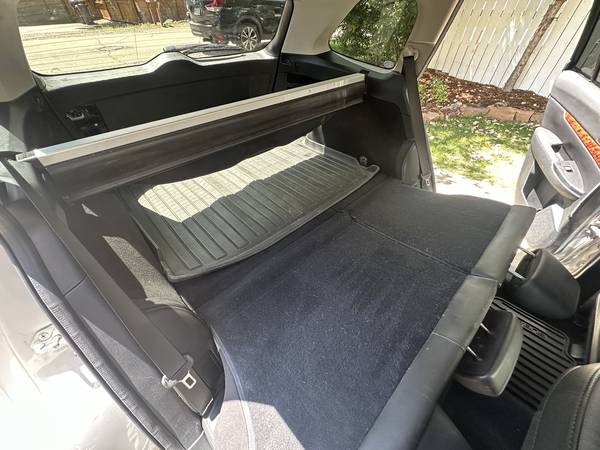 2011 Subaru Outback 3.6R Limited — photo 5