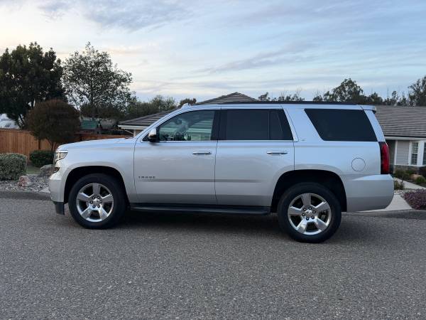 2016 Chevrolet Tahoe LT — photo 3