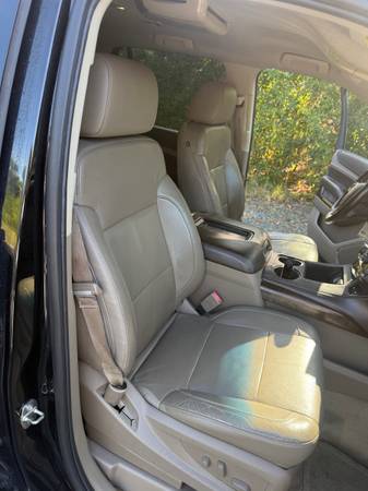 2015 Chevrolet Tahoe LS 4x2 Automatic — photo 9