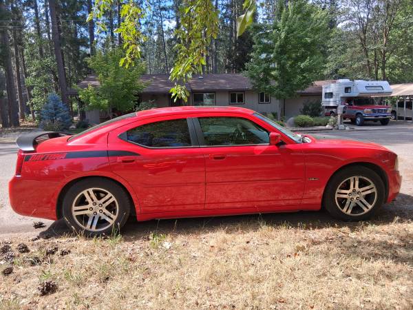 2006 Dodge Daytona Sadan — photo 1