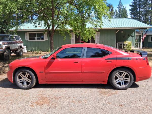 2006 Dodge Daytona Sadan — photo 4