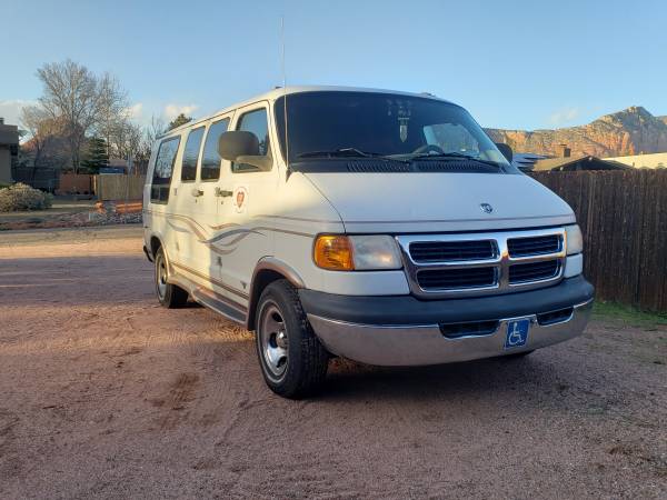 1998 Dodge RAM 1500 WS 2dr Standard Cab SB — photo 1