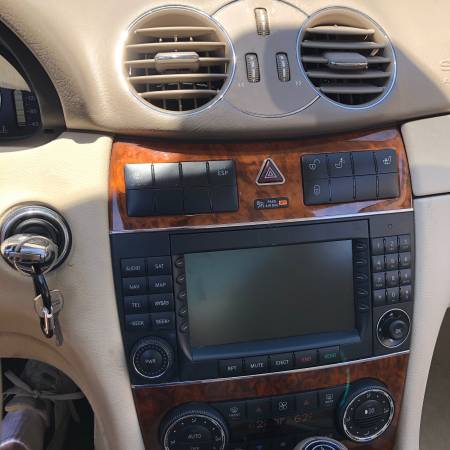 2009 Mercedes-Benz CLK-Class Base CLK 350 — photo 8