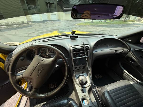 2003 Ford Mustang Mach 1 2dr Coupe Manual — photo 7