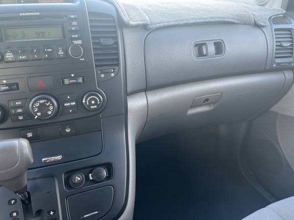 2006 KIA Sedona EX Passenger Van Automatic — photo 9
