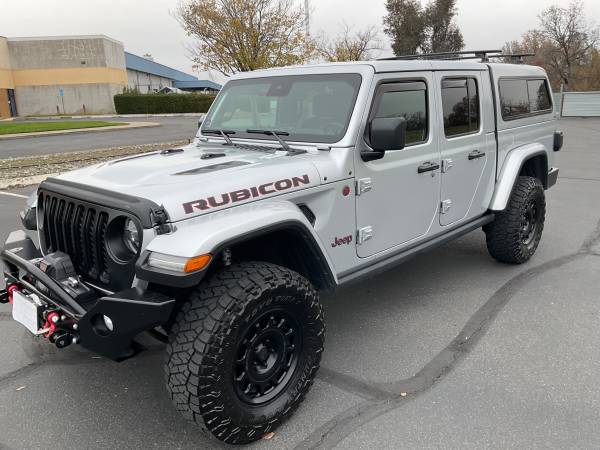 2022 Jeep Gladiator Rubicon 4dr 4x4 Crew Cab 5 ft. box Manual — photo 2