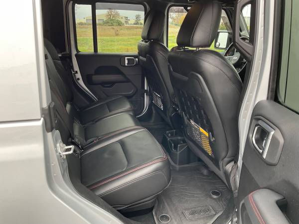 2022 Jeep Gladiator Rubicon 4dr 4x4 Crew Cab 5 ft. box Manual — photo 12