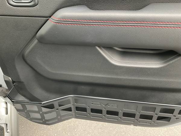 2022 Jeep Gladiator Rubicon 4dr 4x4 Crew Cab 5 ft. box Manual — photo 9