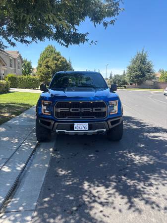 2018 Ford Raptor — photo 1
