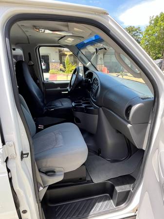 2006 Ford E-350 Super Duty Recreational — photo 8