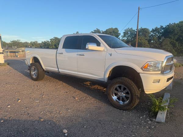 2013 Dodge Ram Cummins — photo 2