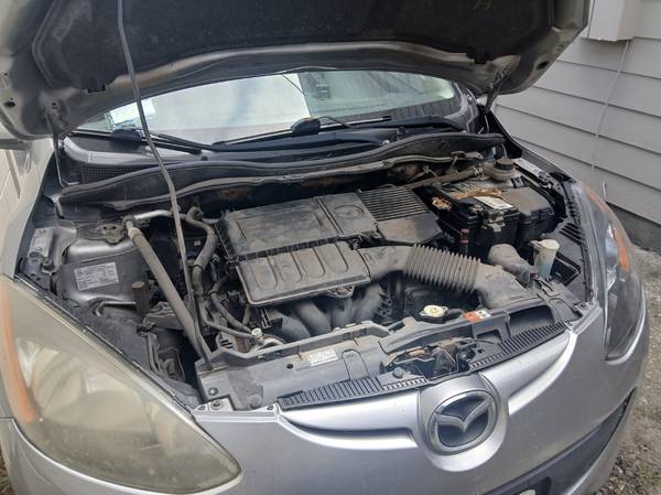 2012 Mazda Mazda2 Sport 4dr Hatchback Manual — photo 7