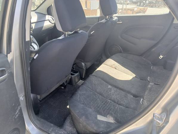 2012 Mazda Mazda2 Sport 4dr Hatchback Manual — photo 12