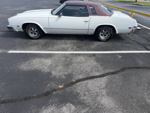 1976 Oldsmobile Cutlass Supreme — photo 3
