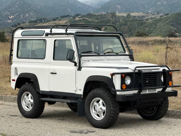 1997 Land Rover Defender S — photo 1