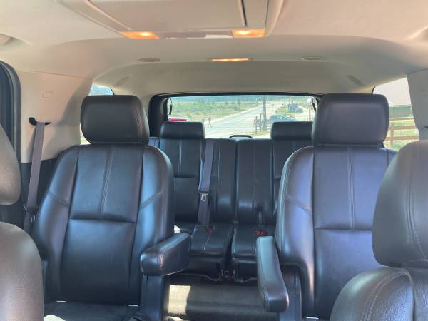 2013 Chevrolet Tahoe LT 4x2 Automatic — photo 3
