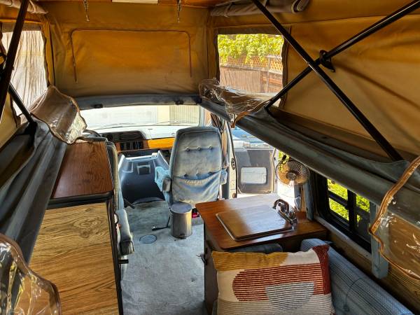 1988 Dodge RAM 150 Base 2dr Standard Cab SB — photo 8