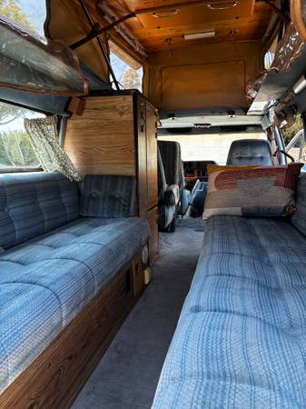 1988 Dodge RAM 150 Base 2dr Standard Cab SB — photo 7