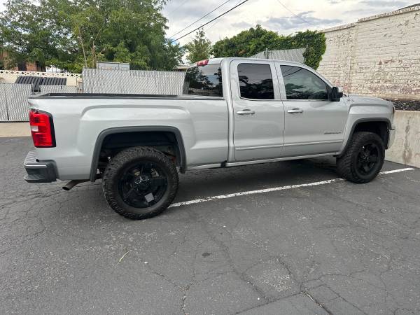 2017 GMC Sierra 1500 SLE — photo 2
