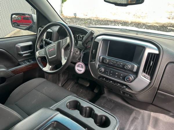 2017 GMC Sierra 1500 SLE — photo 9
