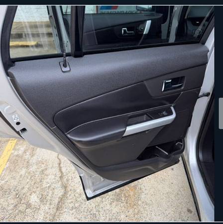 2011 Ford Edge SE 4dr All-wheel Drive Automatic — photo 7