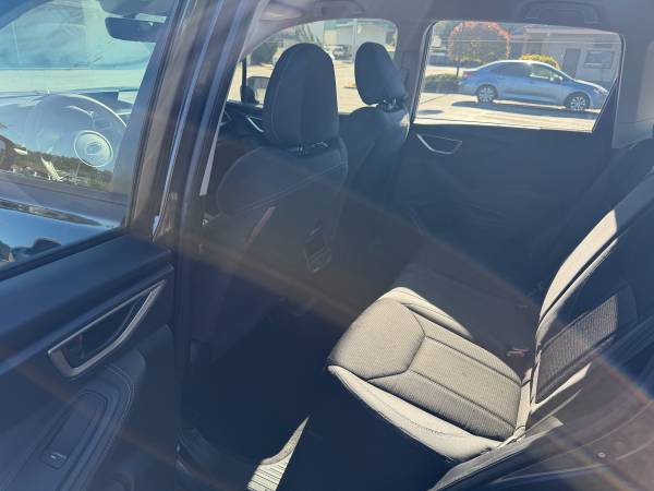 2019 Subaru Forester Base 4dr All-wheel Drive CVT — photo 10
