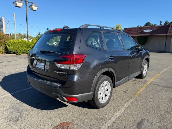 2019 Subaru Forester Base 4dr All-wheel Drive CVT — photo 6