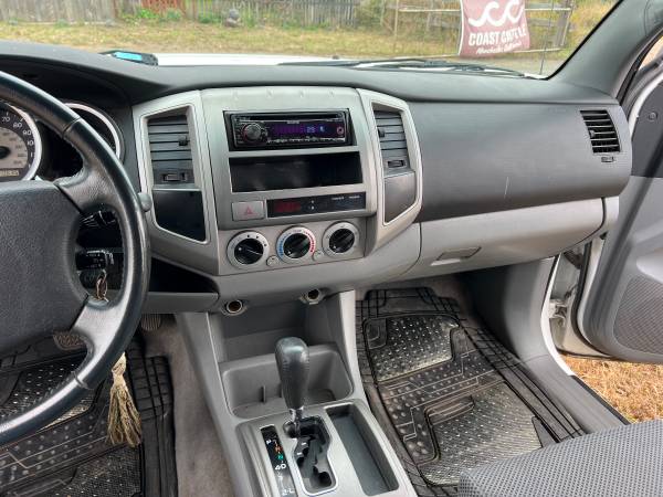 2006 Toyota Tacoma PreRunner V6 — photo 2