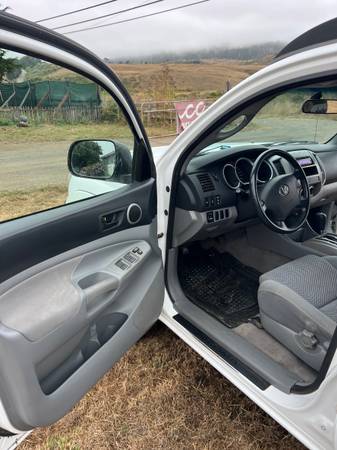 2006 Toyota Tacoma PreRunner V6 — photo 3